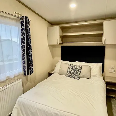 Luxury 3 Bedroom Caravan Between Perranporth And Newquay, Cornwall New Quay Esterno foto