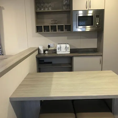 Luxury 3 Bedroom Caravan Between Perranporth And Newquay, Cornwall New Quay Esterno foto