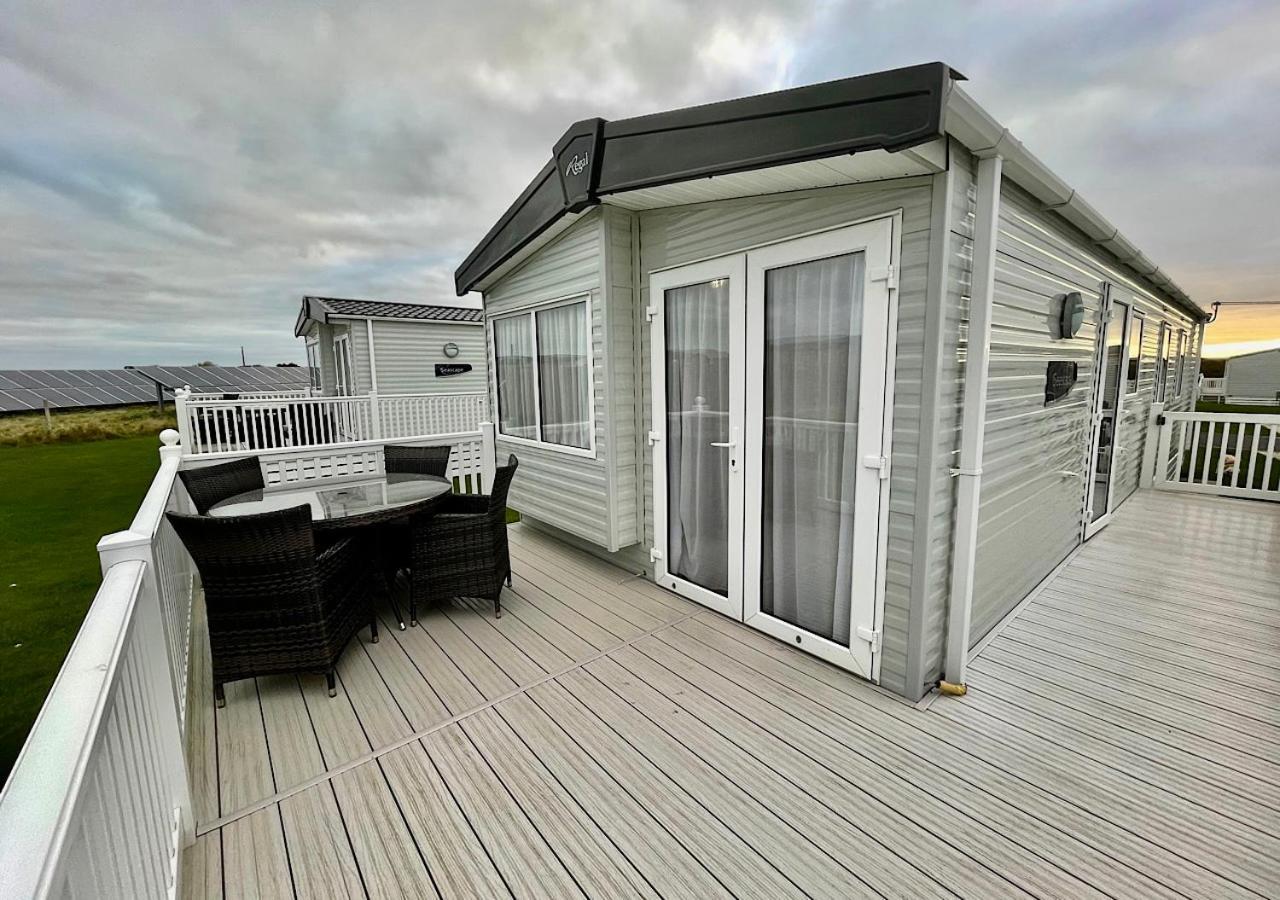 Campsite Luxury 3 Bedroom Caravan Between Perranporth And Newquay, Cornwall Newquay (Cornwall)